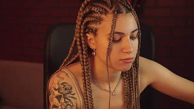 EllieCutes online show from February 11, 2025, 5:26 am