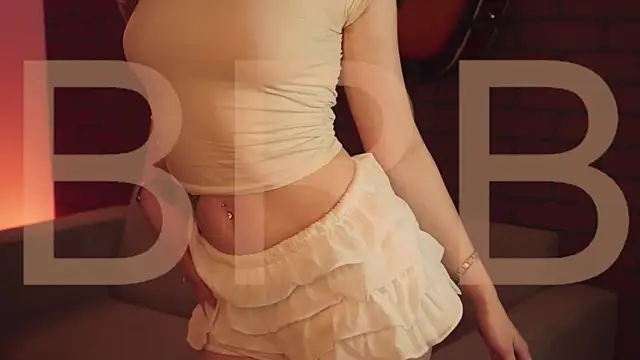 EllieCutes online show from September 14, 2025, 8:13 am