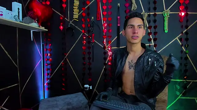 Snapshot of MillersKink chatting on February 14, 2025, 8:26 pm MillersKink online show from February 14, 2025, 8:26 pm