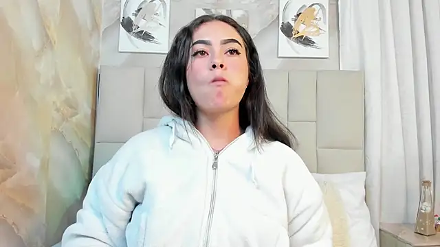 Snapshot of Jaslyn__Smith chatting on November 6, 2025, 4:52 pm Jaslyn Smith online show from November 6, 2025, 4:52 pm