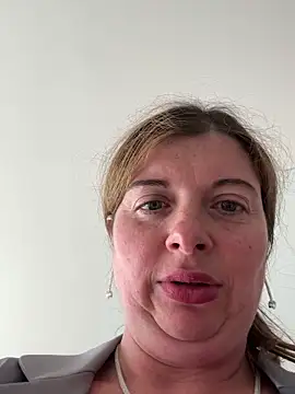 Lombada online show from November 10, 2025, 1:21 pm