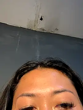 thai-dreamgirl online show from December 22, 2025, 11:35 pm