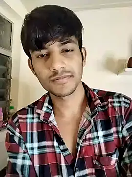 Snapshot of kingkartik7 chatting on January 1, 2025, 7:43 pm kingkartik7 online show from January 1, 2025, 7:43 pm