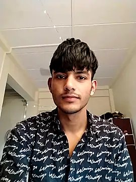 Snapshot of kingkartik7 chatting on February 13, 2025, 11:28 am kingkartik7 online show from February 13, 2025, 11:28 am
