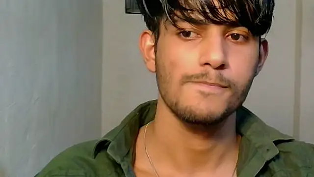 kingkartik7 online show from November 11, 2025, 4:40 pm