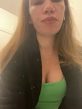 EvaRush online show from January 20, 2025, 8:29 pm