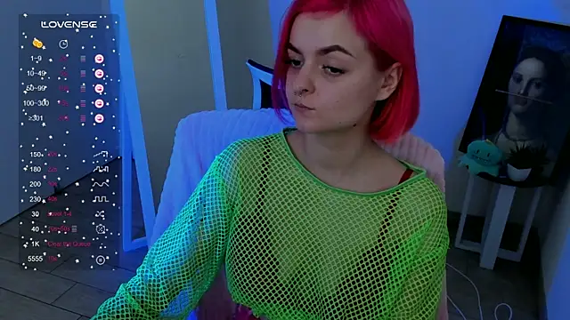 Fire Bestie online show from December 3, 2024, 2:05 pm