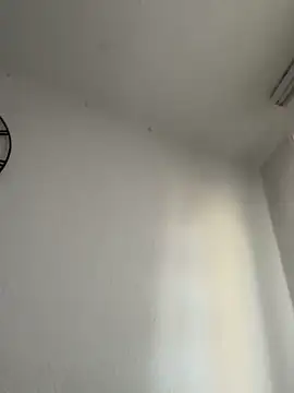 derFickerali online show from November 11, 2025, 8:36 am