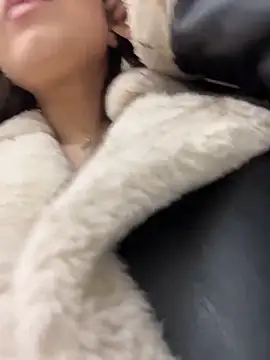 Chloe  Moon online show from December 15, 2025, 2:10 pm