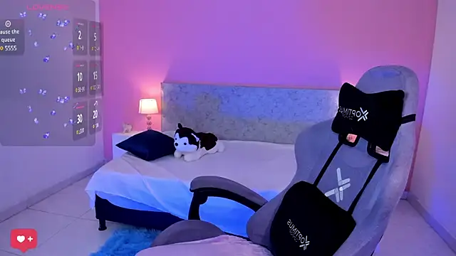 LunaRose5 online show from February 8, 2025, 3:52 am