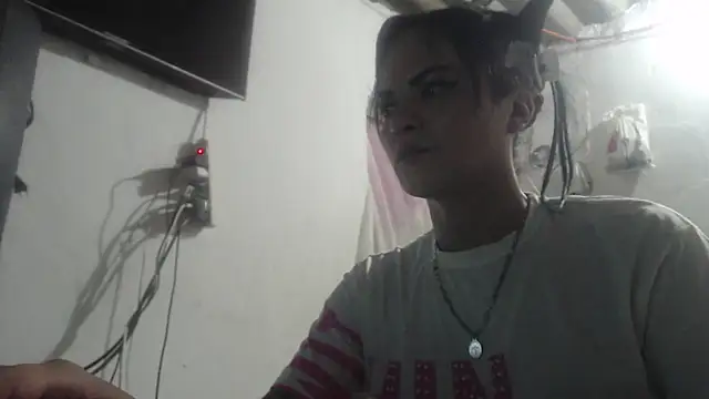 Analiasmith89 online show from April 2, 2026, 6:49 pm