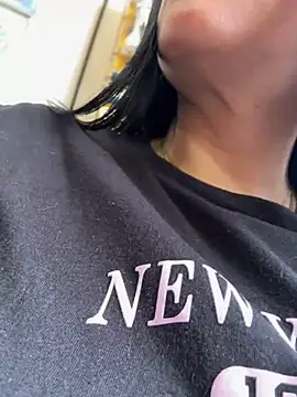 Snapshot of Milff_parkerrr chatting on January 12, 2025, 6:27 pm Milff parkerrr online show from January 12, 2025, 6:27 pm