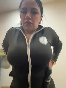 Snapshot of Milff_parkerrr chatting on January 15, 2025, 6:29 pm Milff parkerrr online show from January 15, 2025, 6:29 pm