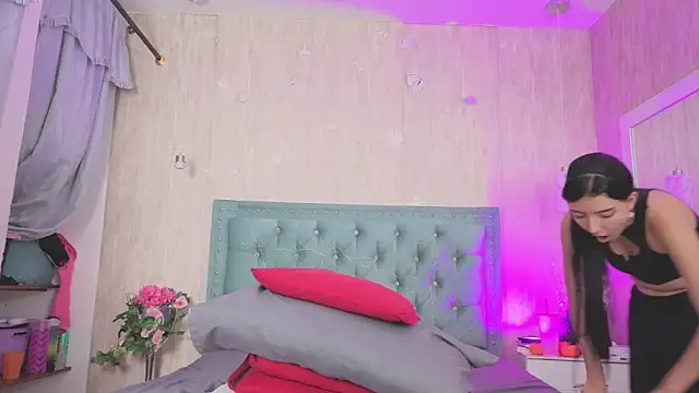 Snapshot of Marcelaa_fox chatting on November 18, 2025, 8:24 pm Marcelaa fox online show from November 18, 2025, 8:24 pm