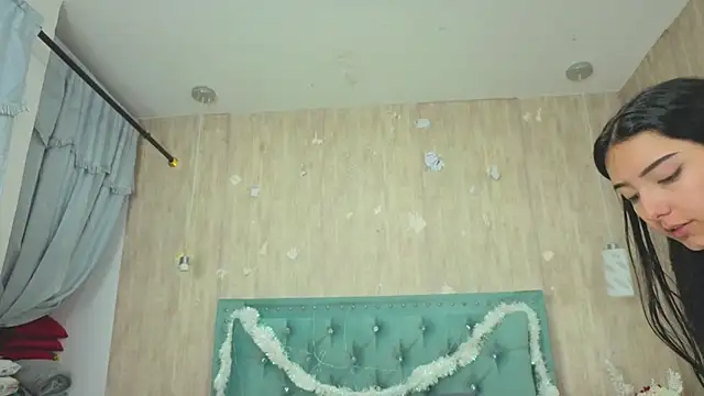 Snapshot of Marcelaa_fox chatting on November 27, 2025, 8:33 pm Marcelaa fox online show from November 27, 2025, 8:33 pm