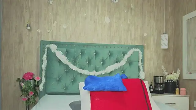 Snapshot of Marcelaa_fox chatting on December 2, 2025, 8:48 pm Marcelaa fox online show from December 2, 2025, 8:48 pm