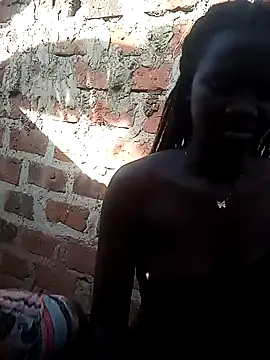 Black juicy24 online show from February 14, 2025, 2:02 pm