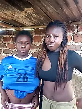 Black juicy24 online show from February 18, 2025, 1:33 pm