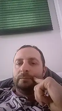 Snapshot of poldek38 chatting on March 16, 2025, 5:25 am poldek38 online show from March 16, 2025, 5:25 am