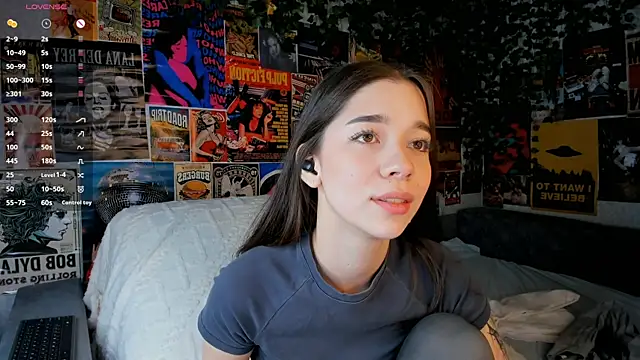 Snapshot of Butterflys1268 chatting on March 13, 2025, 9:37 pm Butterflys1268 online show from March 13, 2025, 9:37 pm