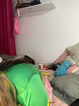 Snapshot of lunaapppp chatting on March 28, 2026, 3:50 am lunaapppp online show from March 28, 2026, 3:50 am