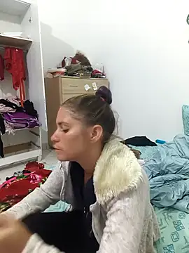 Scarlett-Leh online show from November 23, 2025, 5:40 am