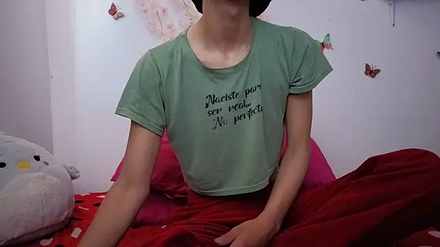 Safiro Queen online show from December 16, 2025, 3:17 pm