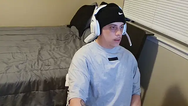 cumwithkash online show from February 24, 2025, 5:33 am