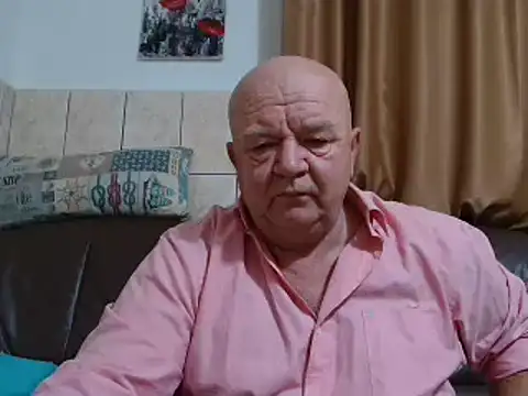 Snapshot of fullballs6 chatting on December 16, 2024, 1:53 am fullballs6 online show from December 16, 2024, 1:53 am