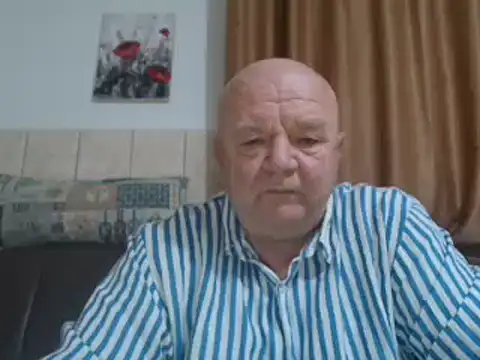 Snapshot of fullballs6 chatting on December 20, 2024, 3:25 am fullballs6 online show from December 20, 2024, 3:25 am