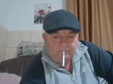 Snapshot of fullballs6 chatting on December 20, 2024, 11:47 pm fullballs6 online show from December 20, 2024, 11:47 pm