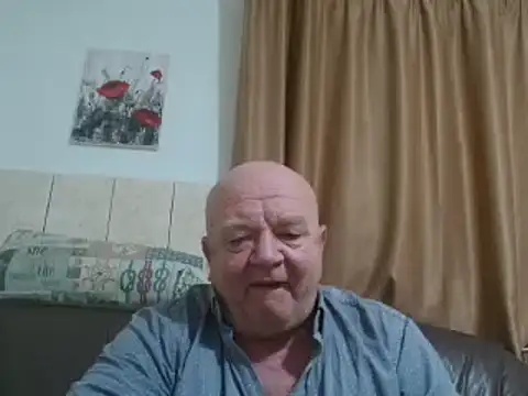 Snapshot of fullballs6 chatting on December 28, 2024, 4:30 am fullballs6 online show from December 28, 2024, 4:30 am