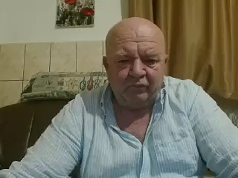 Snapshot of fullballs6 chatting on January 6, 2025, 3:09 am fullballs6 online show from January 6, 2025, 3:09 am