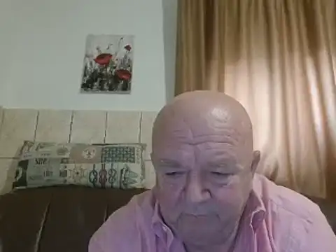 Snapshot of fullballs6 chatting on January 27, 2025, 7:03 am fullballs6 online show from January 27, 2025, 7:03 am