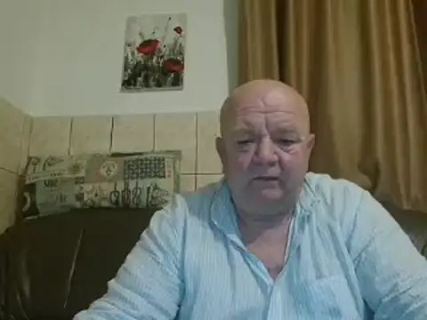 Snapshot of fullballs6 chatting on February 11, 2025, 1:41 am fullballs6 online show from February 11, 2025, 1:41 am