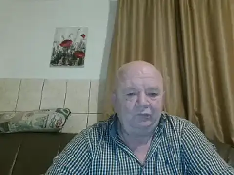 Snapshot of fullballs6 chatting on February 17, 2025, 1:36 am fullballs6 online show from February 17, 2025, 1:36 am