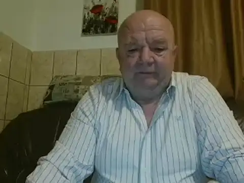 Snapshot of fullballs6 chatting on February 25, 2025, 3:52 am fullballs6 online show from February 25, 2025, 3:52 am