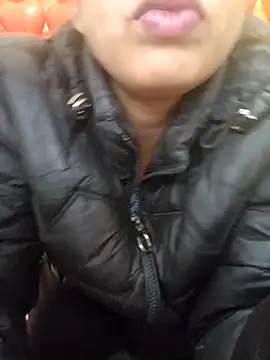 Snapshot of ks536191 chatting on February 3, 2025, 5:40 am ks536191 online show from February 3, 2025, 5:40 am