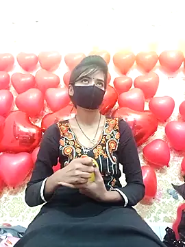 Snapshot of ks536191 chatting on February 13, 2025, 8:06 am ks536191 online show from February 13, 2025, 8:06 am