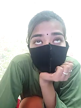 Snapshot of ks536191 chatting on March 1, 2025, 4:58 am ks536191 online show from March 1, 2025, 4:58 am