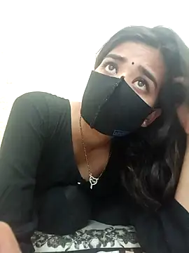 Snapshot of ks536191 chatting on March 2, 2025, 11:07 am ks536191 online show from March 2, 2025, 11:07 am