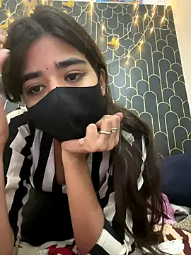 Snapshot of ks536191 chatting on December 16, 2025, 5:45 am ks536191 online show from December 16, 2025, 5:45 am