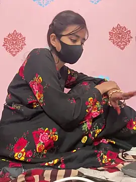 Snapshot of ks536191 chatting on February 14, 2026, 5:37 am ks536191 online show from February 14, 2026, 5:37 am