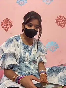 Snapshot of ks536191 chatting on February 15, 2026, 6:21 am ks536191 online show from February 15, 2026, 6:21 am