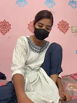 Snapshot of ks536191 chatting on February 18, 2026, 5:47 am ks536191 online show from February 18, 2026, 5:47 am