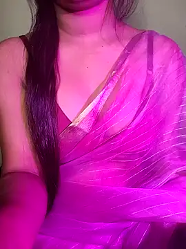 Snapshot of QueenOfHeart_07 chatting on January 11, 2025, 12:22 am QueenOfHeart 07 online show from January 11, 2025, 12:22 am