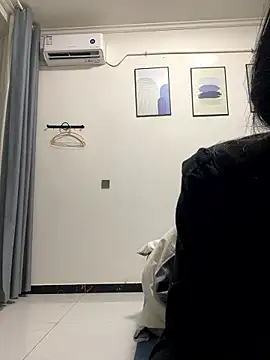 Snapshot of zqq5522 chatting on January 7, 2026, 11:56 am zqq5522 online show from January 7, 2026, 11:56 am