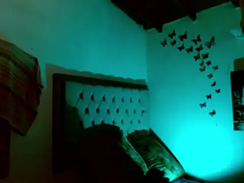 Ambarhilton online show from September 9, 2025, 4:28 pm