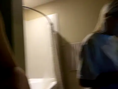 Snapshot of girlfriendmissy chatting on November 23, 2025, 7:35 pm girlfriendmissy online show from November 23, 2025, 7:35 pm