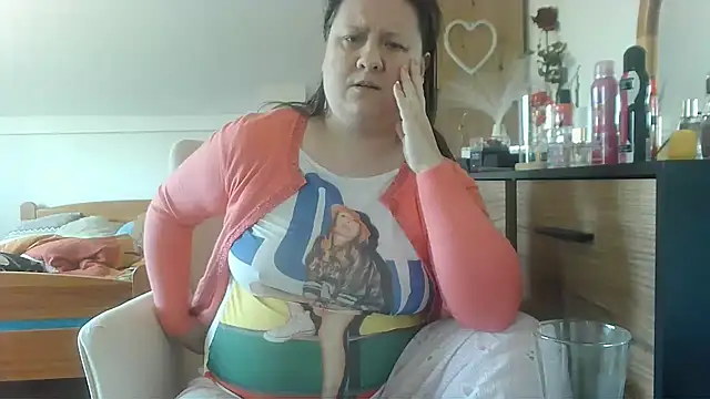 ReifeVenna online show from February 22, 2025, 8:18 am